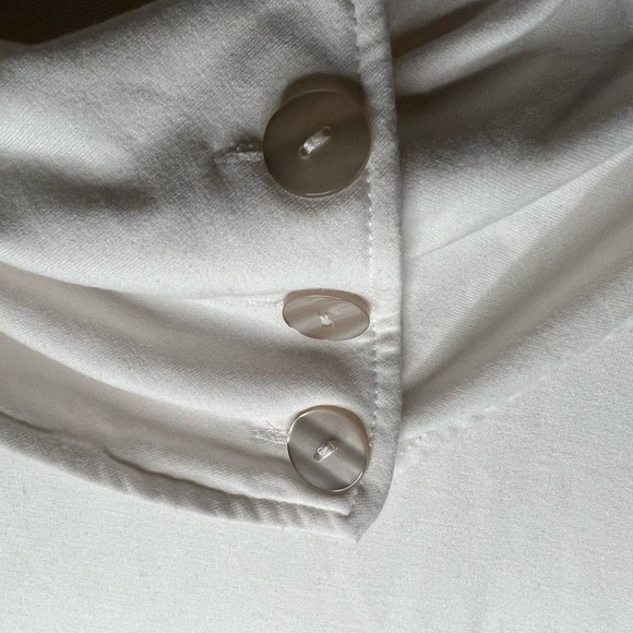 Soft Surrounding cream color tunic top size small - Picture 4 of 7